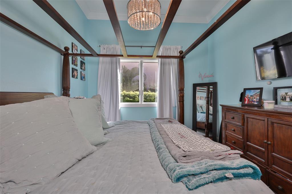 9805 Compass Point Way Tampa, FL 33615 - Photo 51 of 94