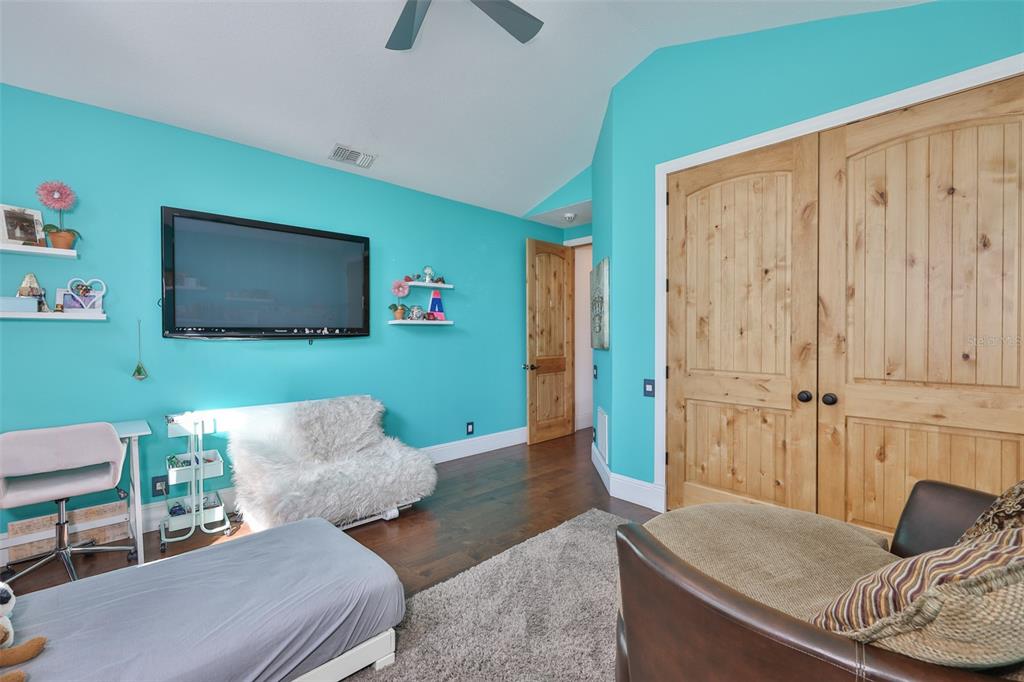 9805 Compass Point Way Tampa, FL 33615 - Photo 56 of 94