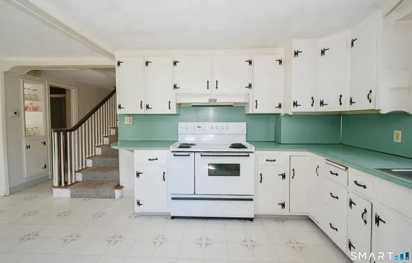 $429,500 | 213 Hart Street, Berlin, CT 06037
