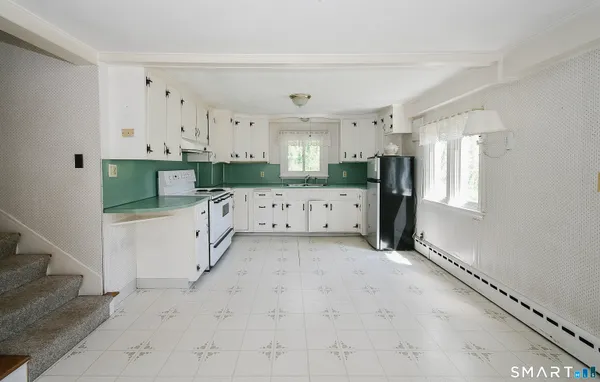 $429,500 | 213 Hart Street, Berlin, CT 06037