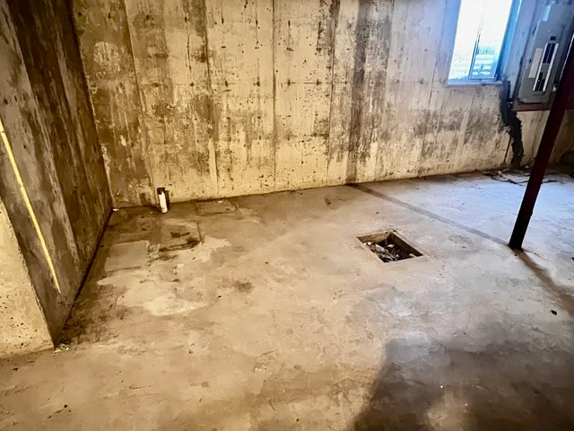 $240,000 | 934 Evans Street, Ottawa, IL 61350