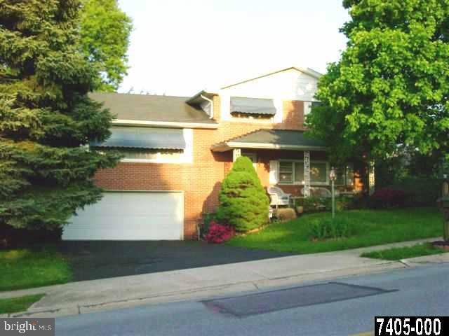 2815 Cambridge Road York, PA 17402 - Photo 1 of 14 Gallery Image 1