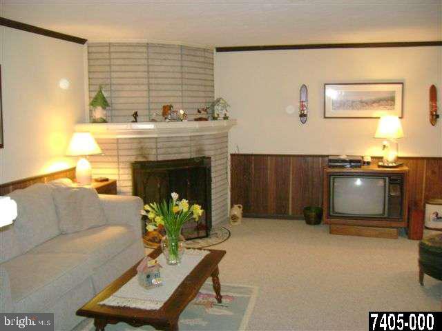 2815 Cambridge Road York, PA 17402 - Photo 4 of 14 Gallery Image 4