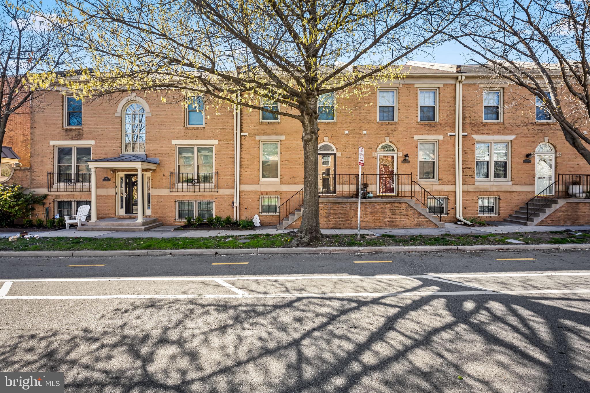 1212 South Potomac Street Baltimore, MD 21224 - Photo 1 of 38