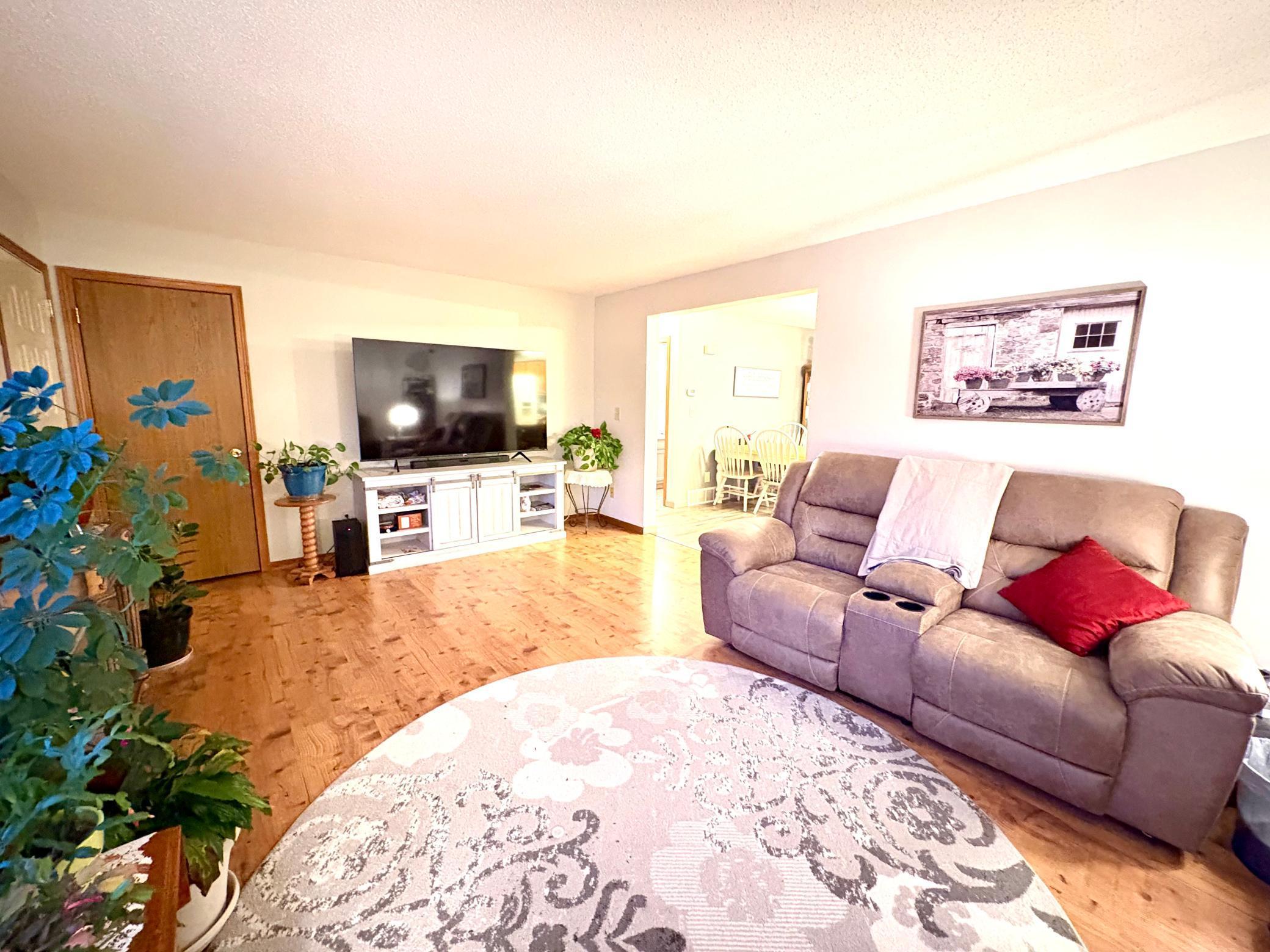 611 Hackberry Street Dawson, MN 56232 - Photo 15 of 40