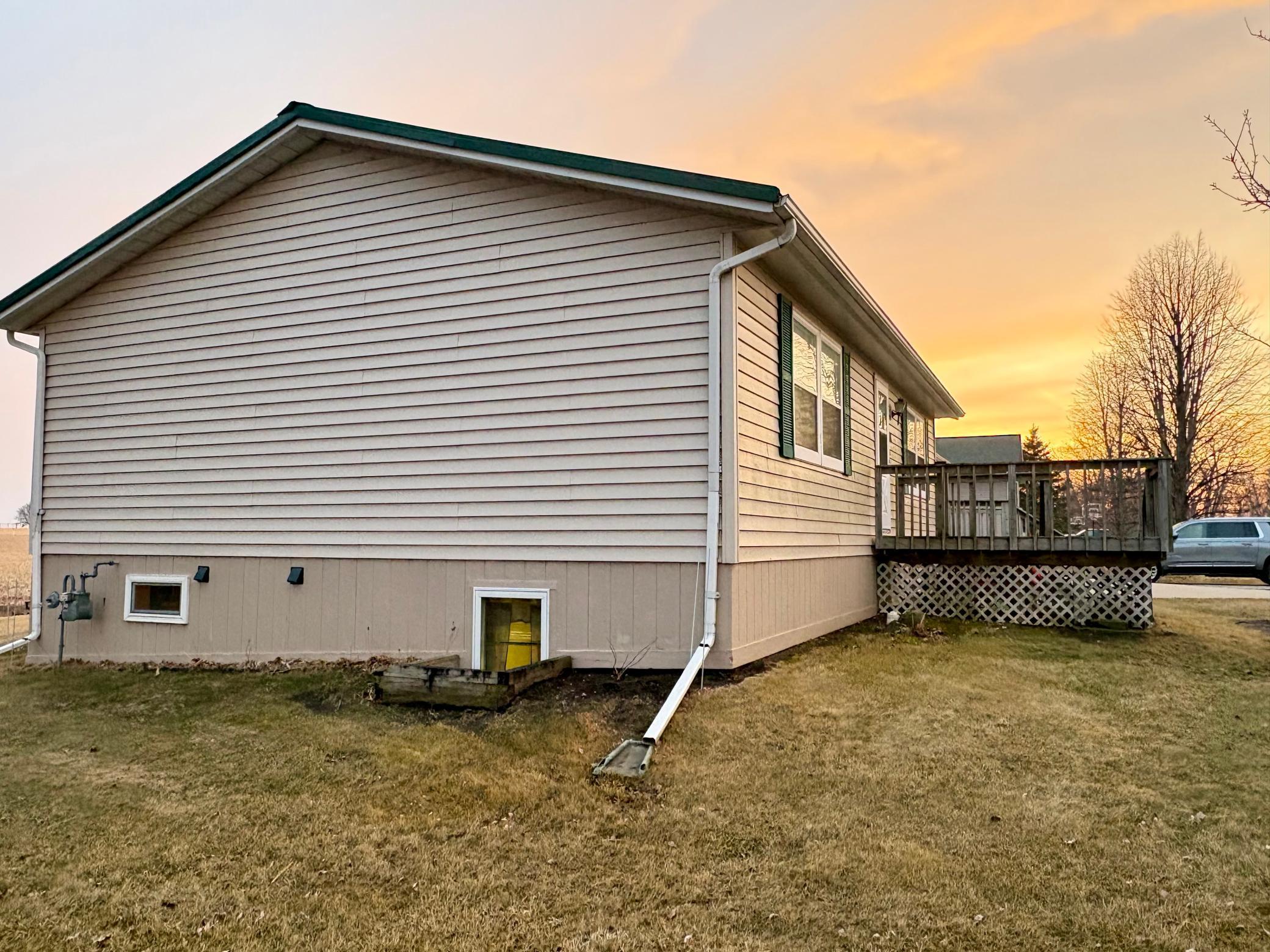 611 Hackberry Street Dawson, MN 56232 - Photo 33 of 40