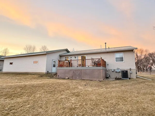 $249,900 | 611 Hackberry Street, Dawson, MN 56232