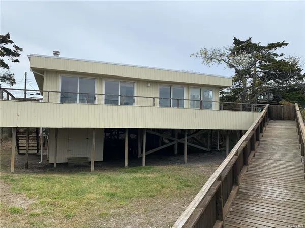 $8,500 | 6 Sloop Walk, Ocean Beach, NY 11770