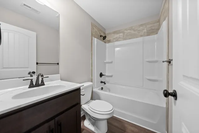 $1,050 | 418 Peachers Mill Road, Unit C2, Clarksville, TN 37042