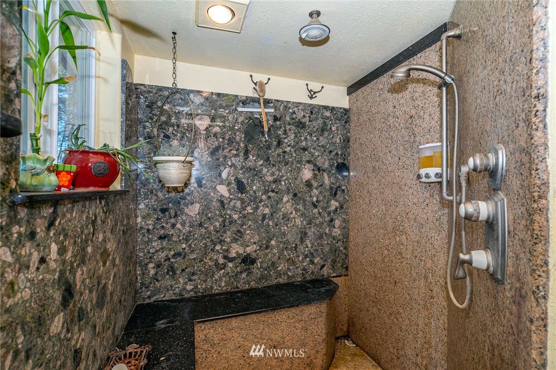 403 Meier Road Winlock, WA 98596 - Photo 10 of 39