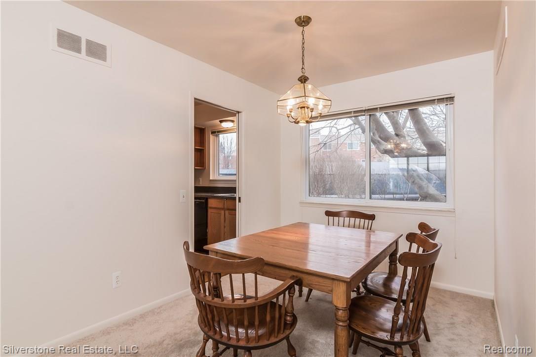 455 Baldwin Avenue Rochester, MI 48307 - Photo 6 of 14 006-2367463-large.jpg
