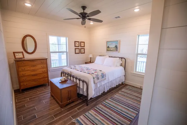 $1,190,000 | 1255 Cr 260 Road, Weimar, TX 78962