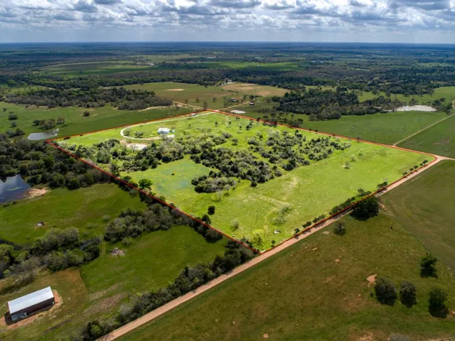 $1,190,000 | 1255 Cr 260 Road, Weimar, TX 78962