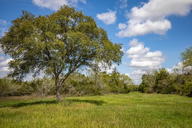 $1,190,000 | 1255 Cr 260 Road, Weimar, TX 78962