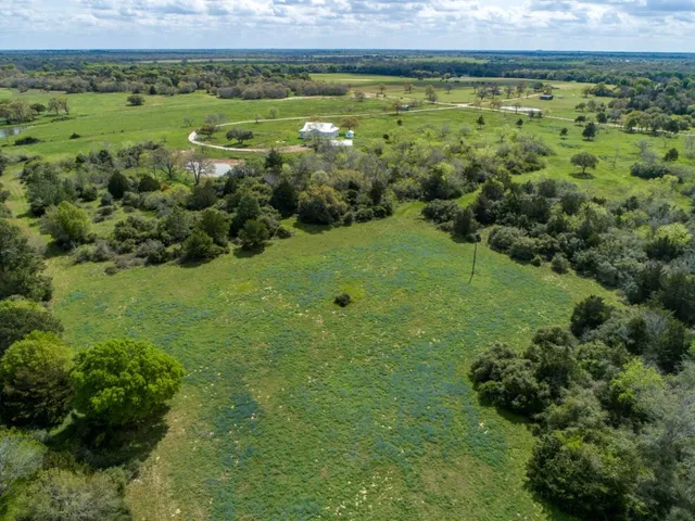 $1,190,000 | 1255 Cr 260 Road, Weimar, TX 78962