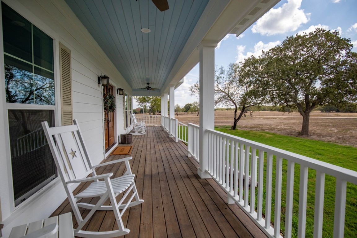 1255 Cr 260 Road Weimar, TX 78962 - Photo 6 of 37