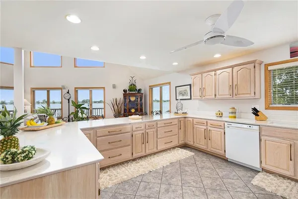 $449,900 | 512 Lake Shore Drive, Craig, MO 64437