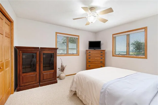 $449,900 | 512 Lake Shore Drive, Craig, MO 64437