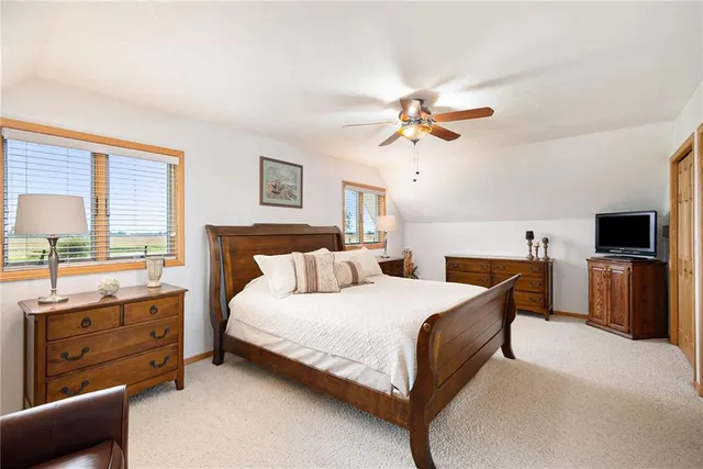 $449,900 | 512 Lake Shore Drive, Craig, MO 64437