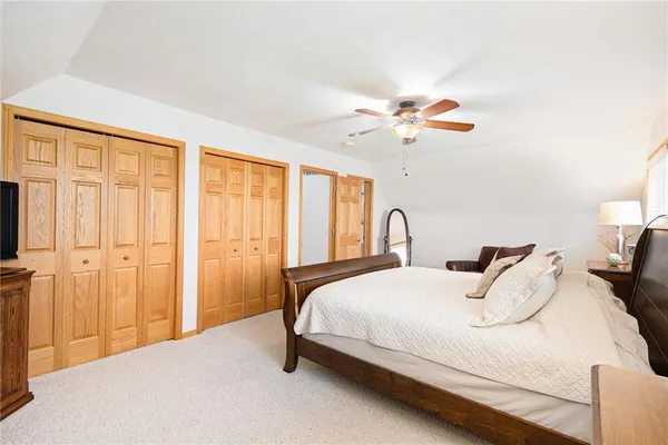 $449,900 | 512 Lake Shore Drive, Craig, MO 64437