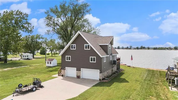 $449,900 | 512 Lake Shore Drive, Craig, MO 64437
