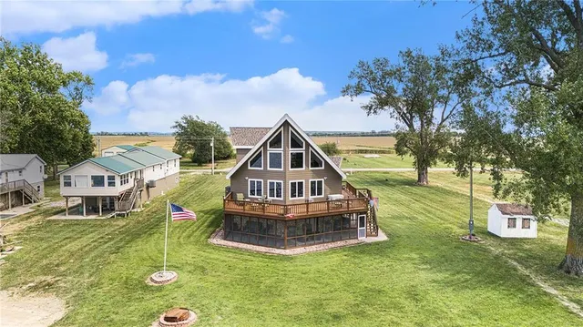 $449,900 | 512 Lake Shore Drive, Craig, MO 64437