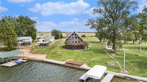 $449,900 | 512 Lake Shore Drive, Craig, MO 64437