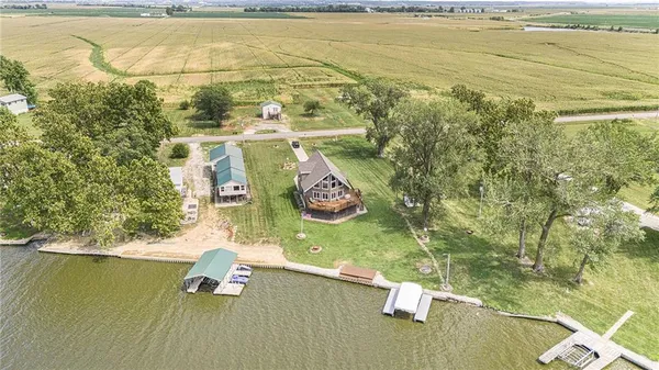 $449,900 | 512 Lake Shore Drive, Craig, MO 64437