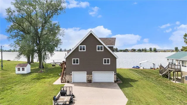 $449,900 | 512 Lake Shore Drive, Craig, MO 64437