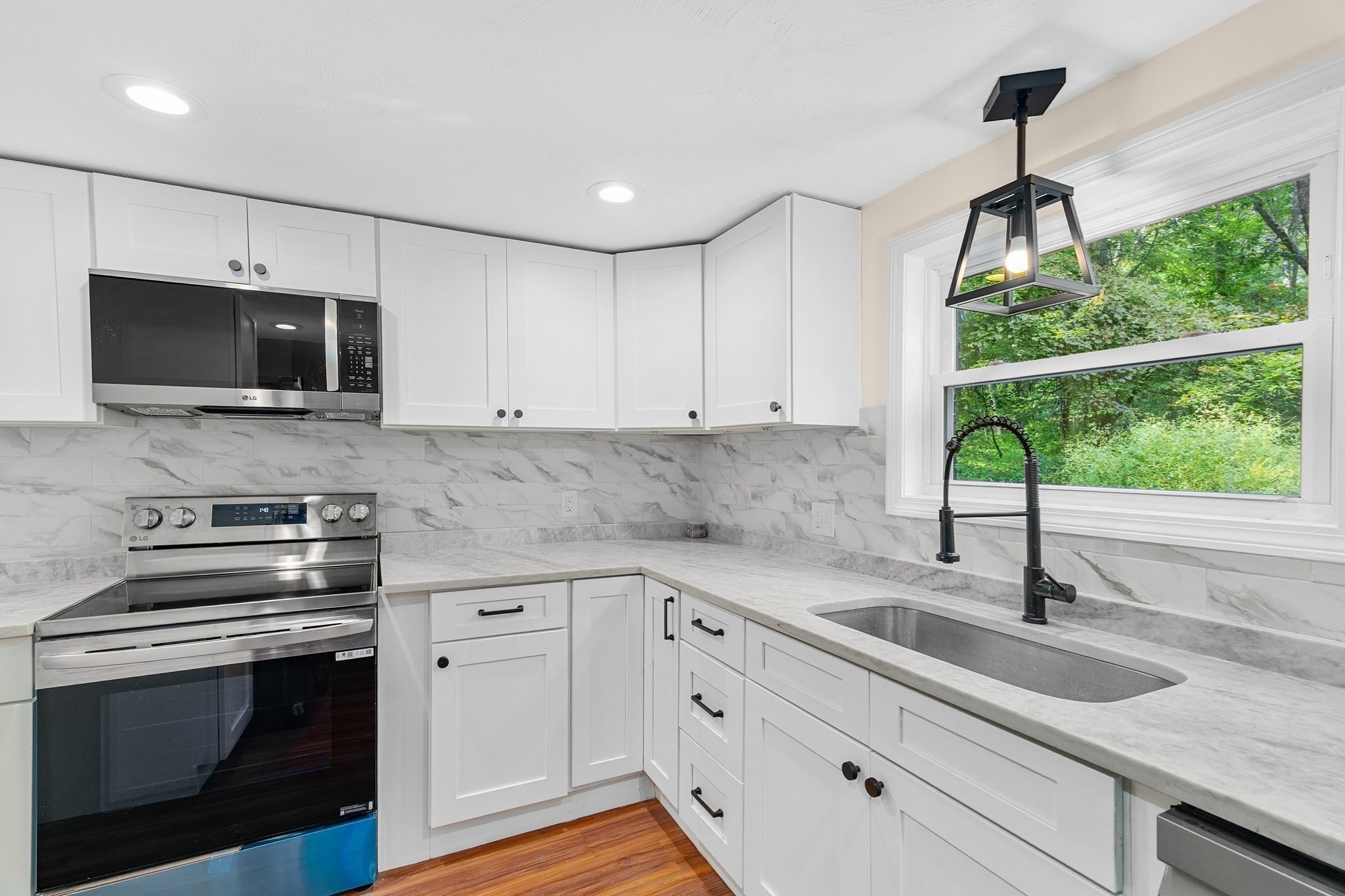 198 Uxbridge Road Sutton, MA 01590 - Photo 10 of 29 Gallery Image 10