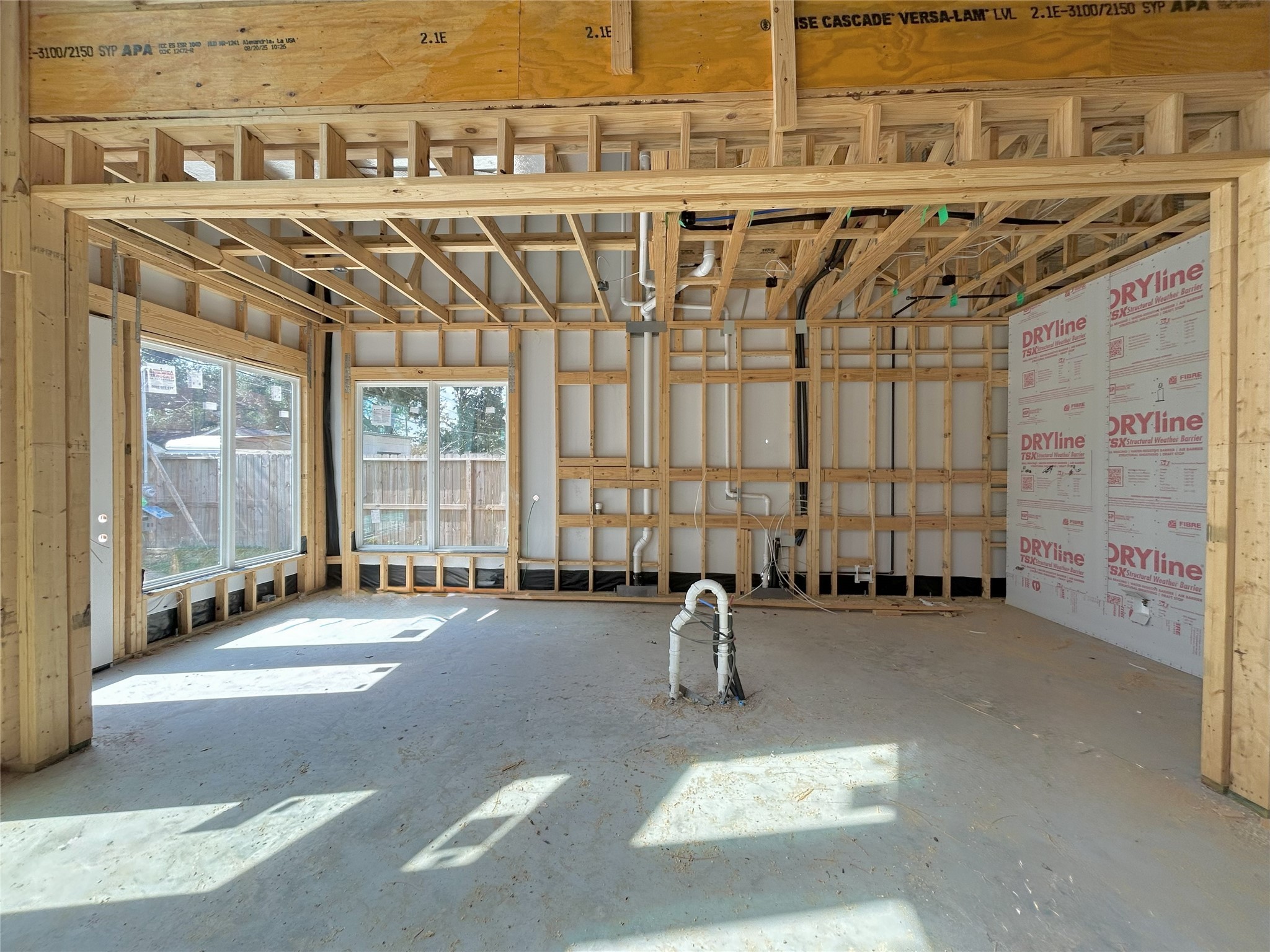 9839 Warwana Road Houston, TX 77080 - Photo 6 of 40 a view of a room with gym equipment