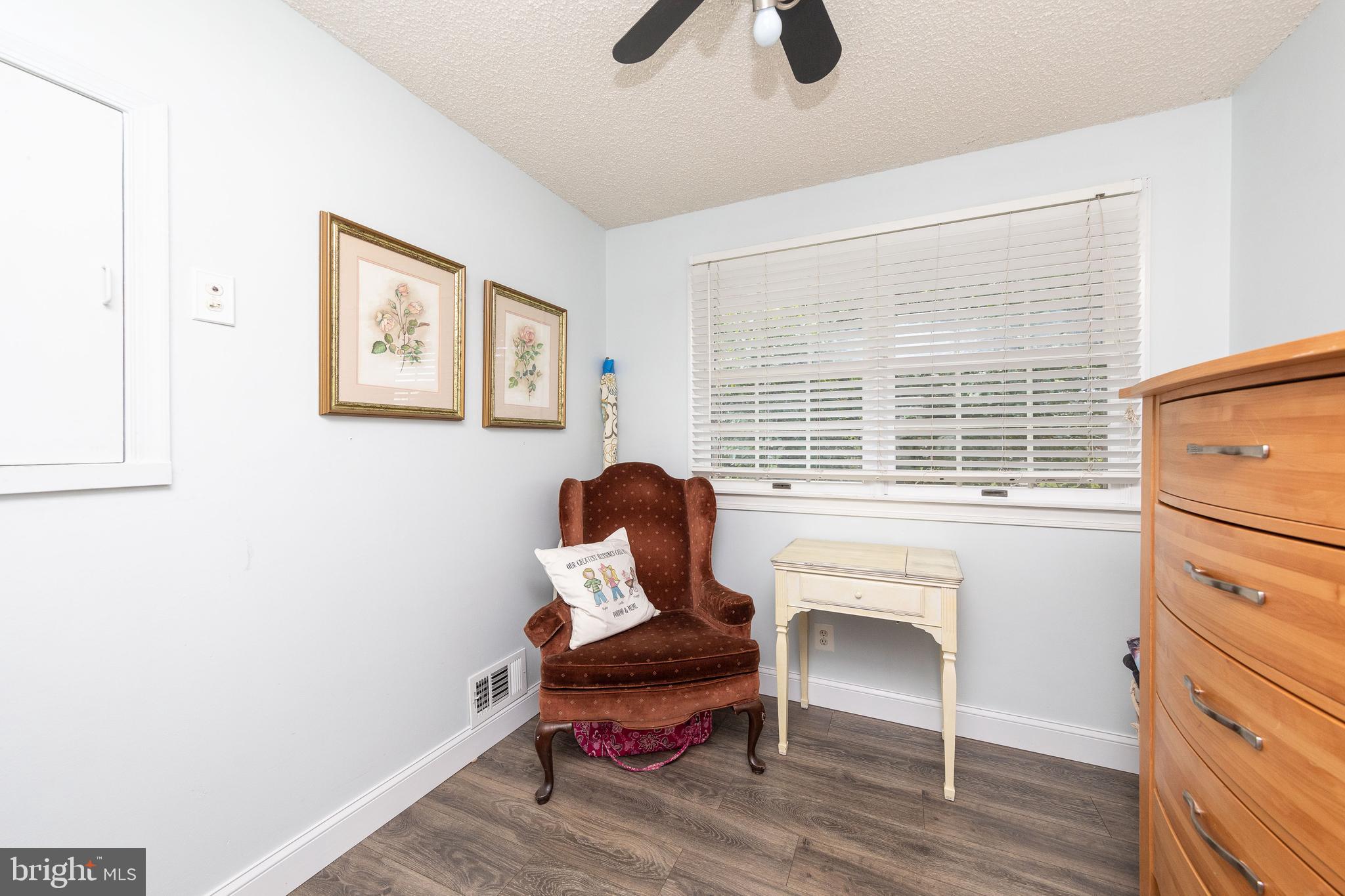 605 Mansfield Road Willow Grove, PA 19090 - Photo 19 of 39 Gallery Image 19