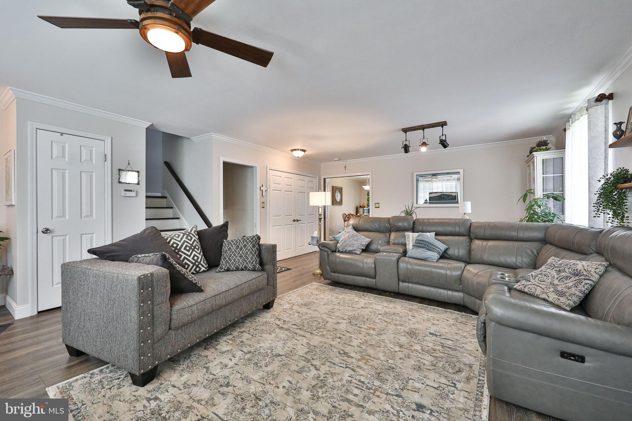 605 Mansfield Road Willow Grove, PA 19090 - Photo 5 of 39 Gallery Image 5