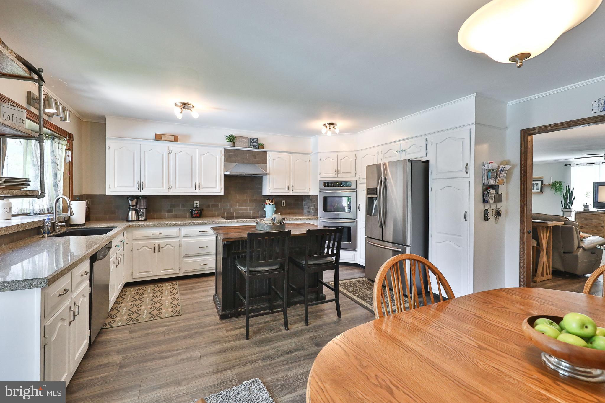 605 Mansfield Road Willow Grove, PA 19090 - Photo 8 of 39 Gallery Image 8