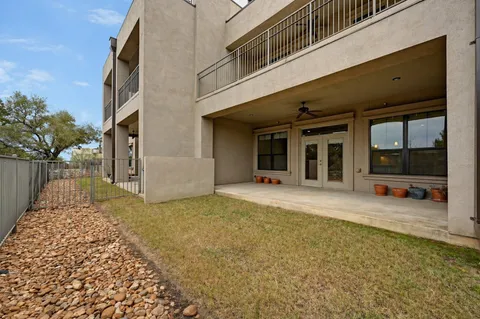 $575,000 | 8200 Southwest Parkway, Unit 302, Austin, TX 78735