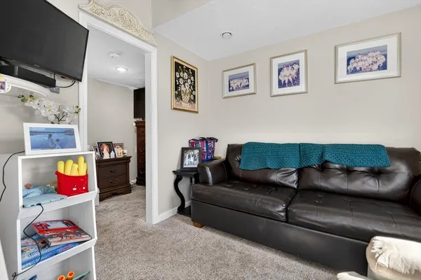$1,175,000 | 99 Ashburton Avenue, Marshfield, MA 02050