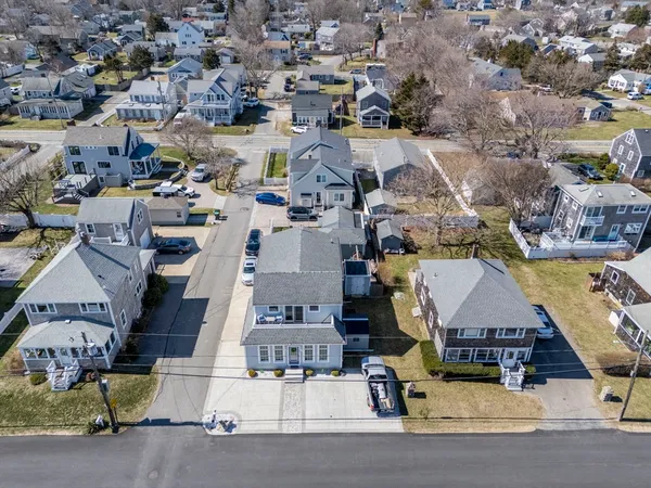 $1,175,000 | 99 Ashburton Avenue, Marshfield, MA 02050