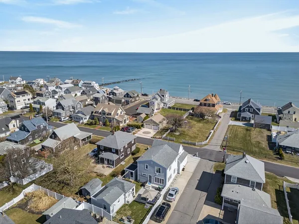 $1,175,000 | 99 Ashburton Avenue, Marshfield, MA 02050