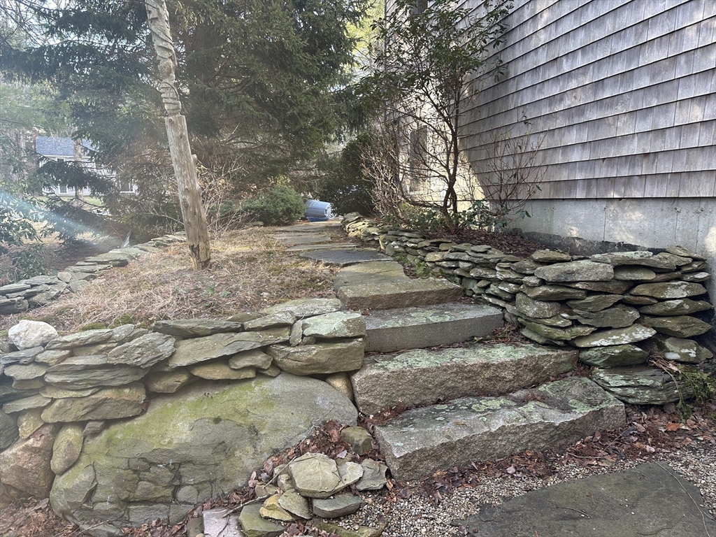 16 Reed Farm Road Lakeville, MA 02347 - Photo 11 of 27