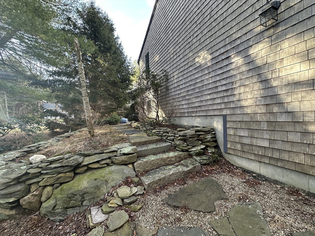 16 Reed Farm Road Lakeville, MA 02347 - Photo 20 of 27