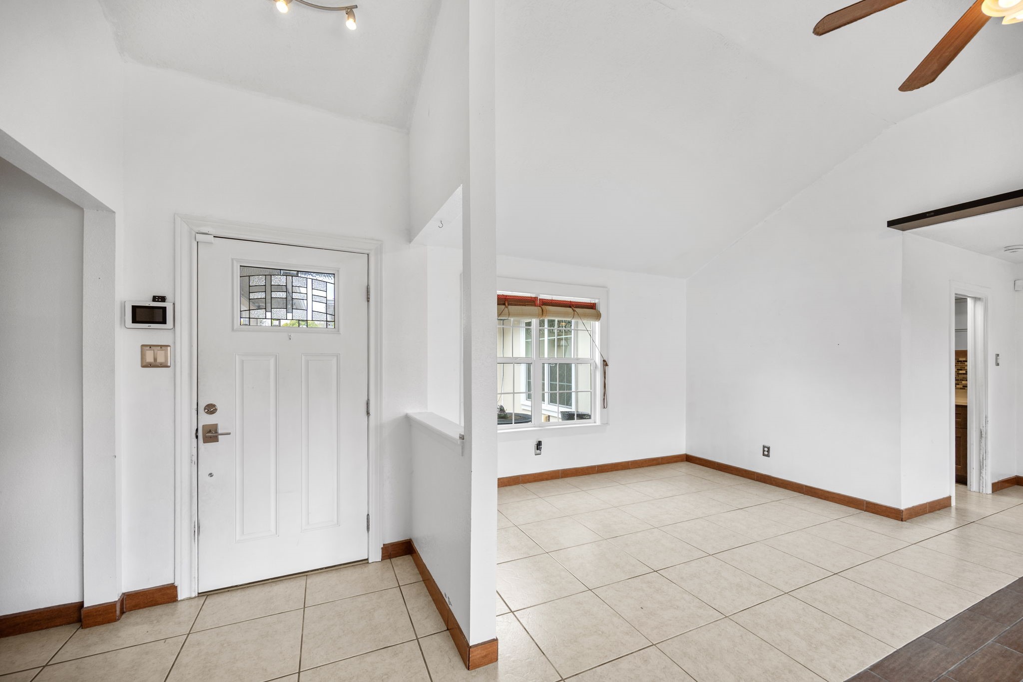 2327 Colonial Ridge Drive Friendswood, TX 77546 - Photo 10 of 27 a view of an empty room