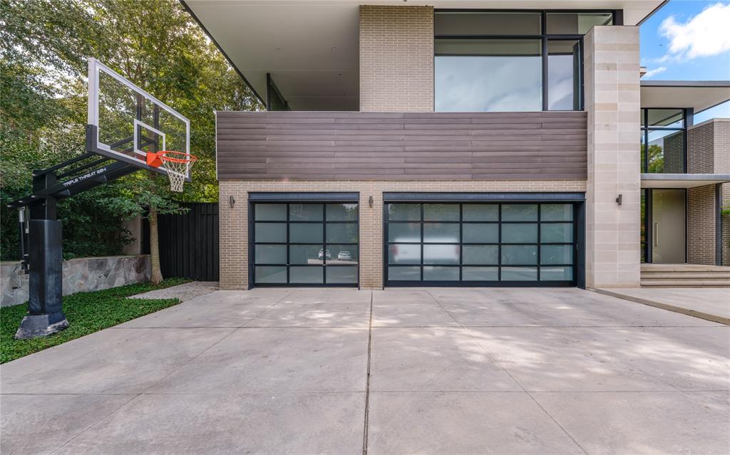 5420 Surrey Circle Dallas, TX 75209 - Photo 3 of 40 a house view with a outdoor space