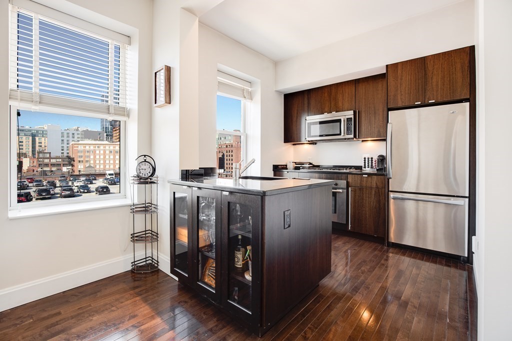 44 Snow Hill Street, Unit 4 Boston, MA 02113 - Photo 3 of 9
