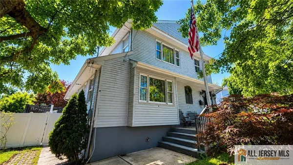 $699,000 | 102 Gracey Street, Edison, NJ 08817