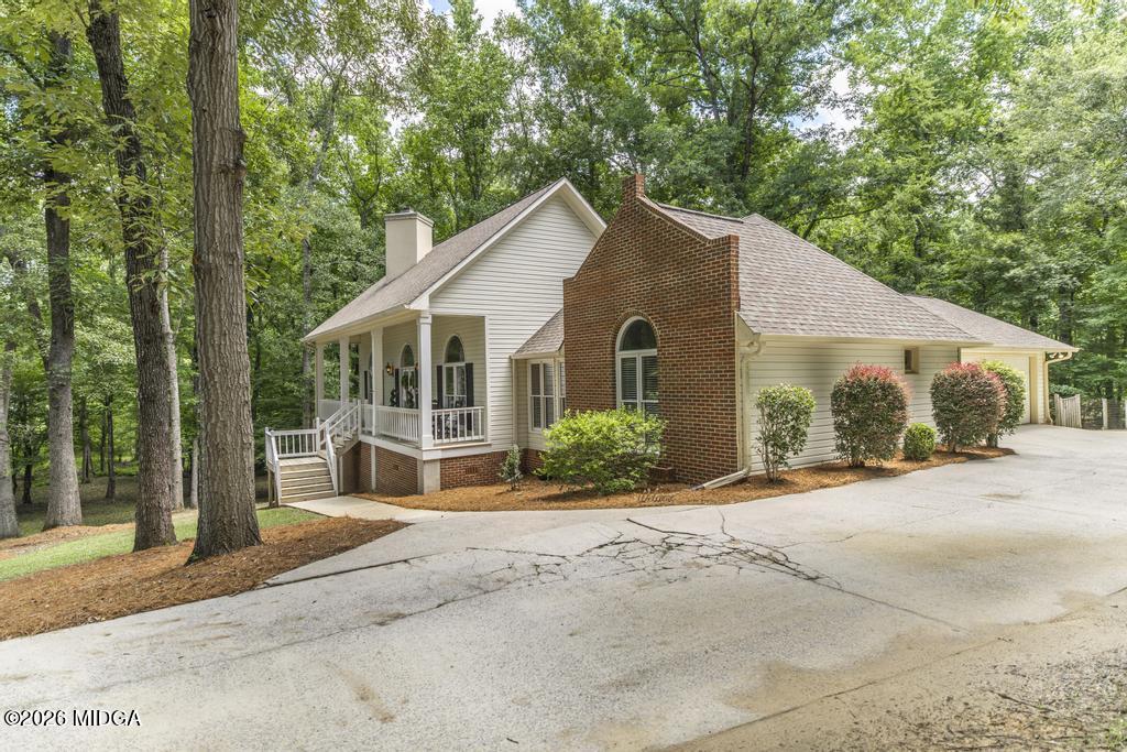 127 Ridge Crest Drive Macon, GA 31210 - Photo 5 of 38 127 Ridge Crest Dr 10