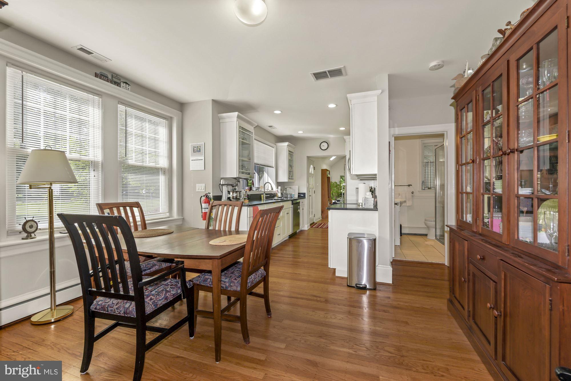 300 North Stanwick Road Moorestown, NJ 08057 - Photo 7 of 32 Dining Room