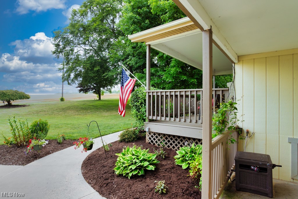 28309 Township Line Road East Rochester, OH 44625 - Photo 29 of 35 Beautiful landscaping leading to the front porch