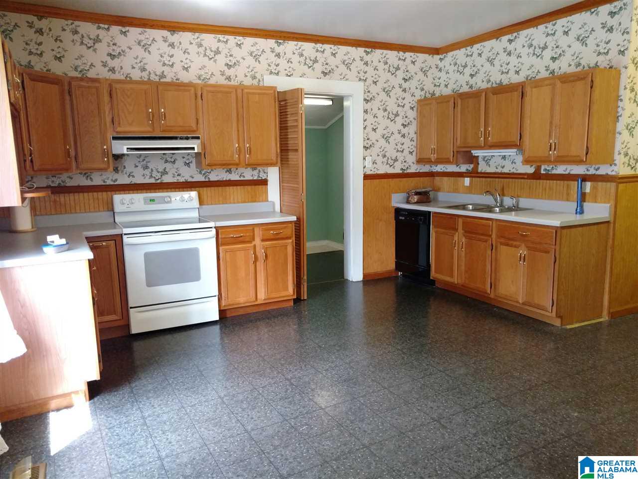 140 Talladega Street Lineville, AL 36266 - Photo 20 of 46