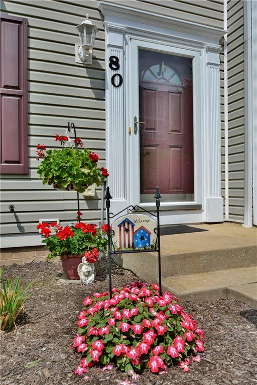 80 Castle View Drive McKees Rocks, PA 15136 - Photo 3 of 24 Front