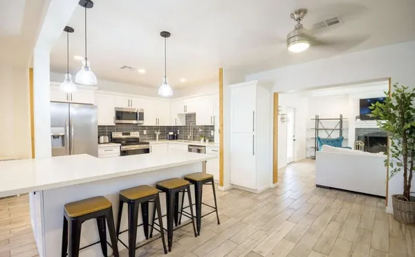 $3,500 | 4214 North 20th Street, Phoenix, AZ 85016